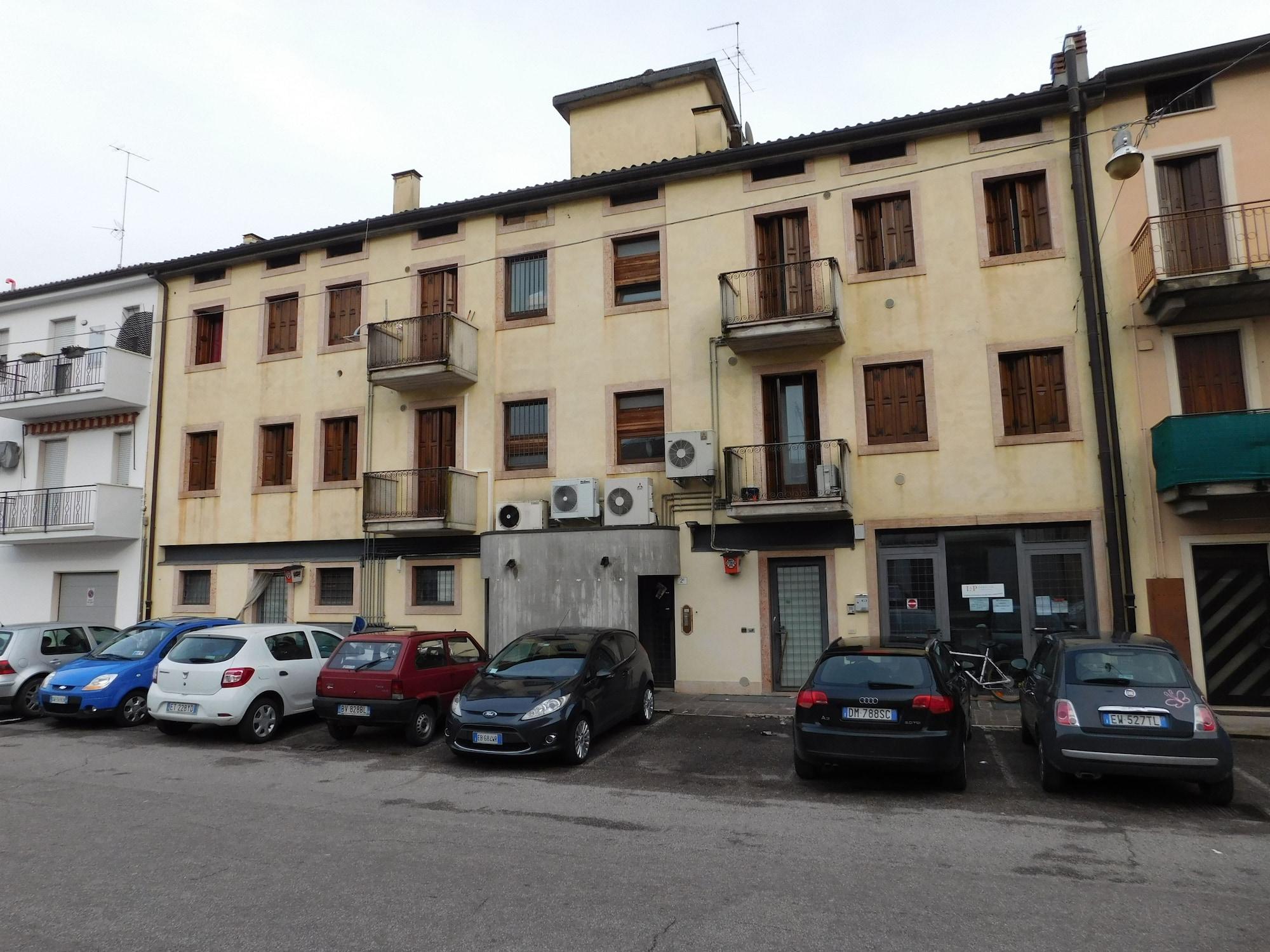 Aparthotel Residenza Meeting Werona Zewnętrze zdjęcie